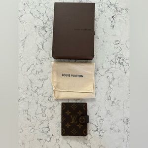 EUC LV Card Holder with Dust Bag & Box